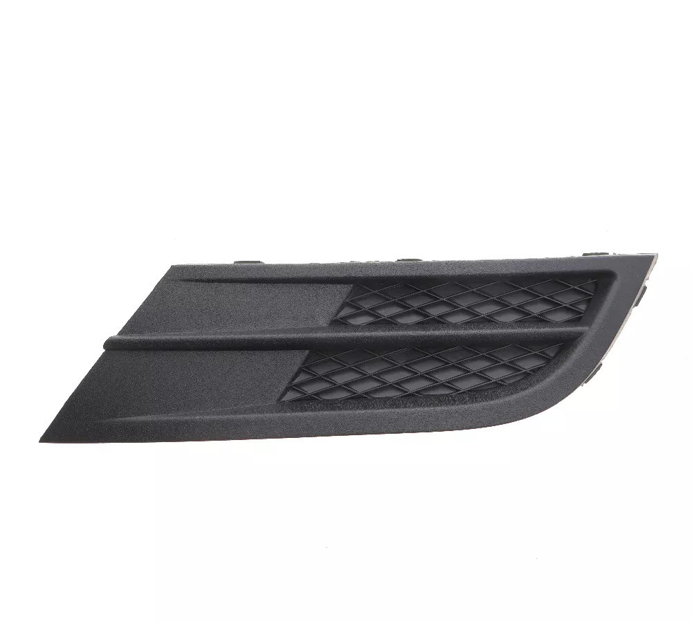 Решітка бампера VW Jetta 15-18 (R)